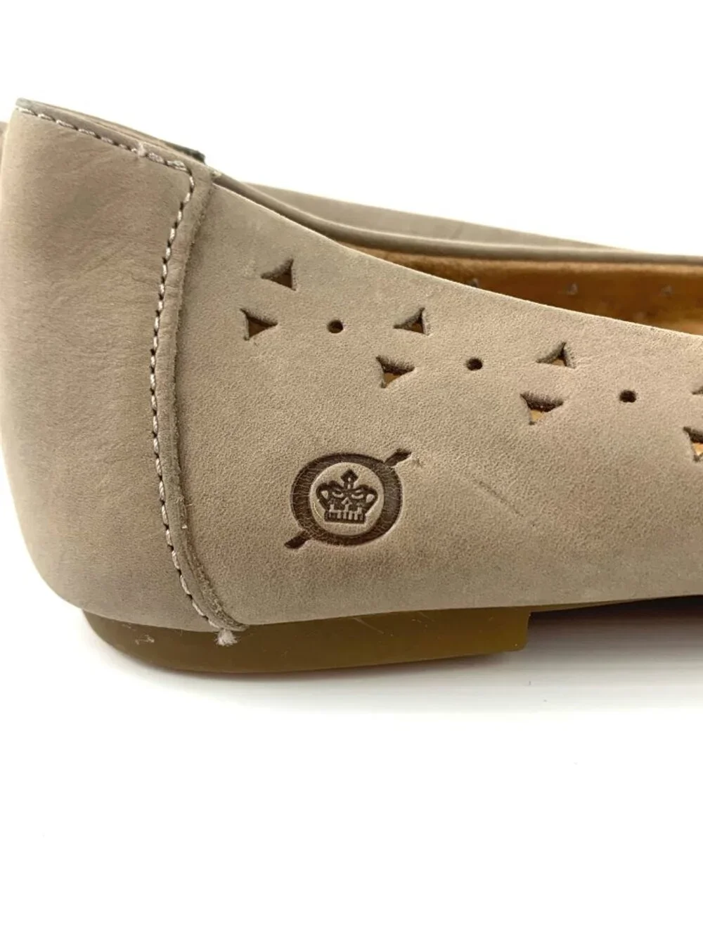 Born‎ F67622 Taupe Nubuck Laser Cut Cushioned Ballet Flats NEW